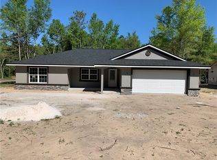 97 E Runic Ln, Dunnellon, FL 34434