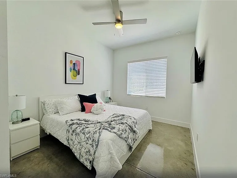 2479 Shadowlawn Dr — Photo 25