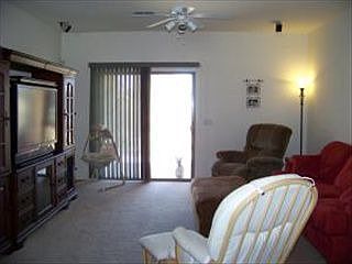 4th image of 8827 W Gibson Ln