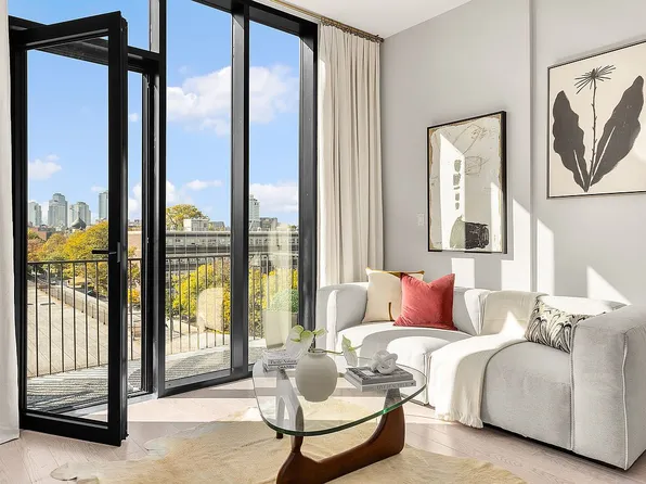 419 Manhattan Ave #1, Brooklyn, NY 11222