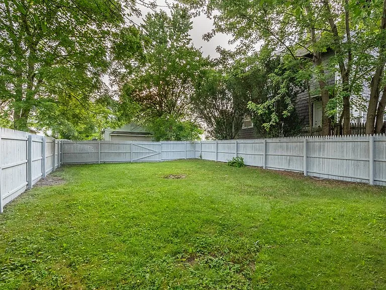 705 Smith Ave SW — Photo 5