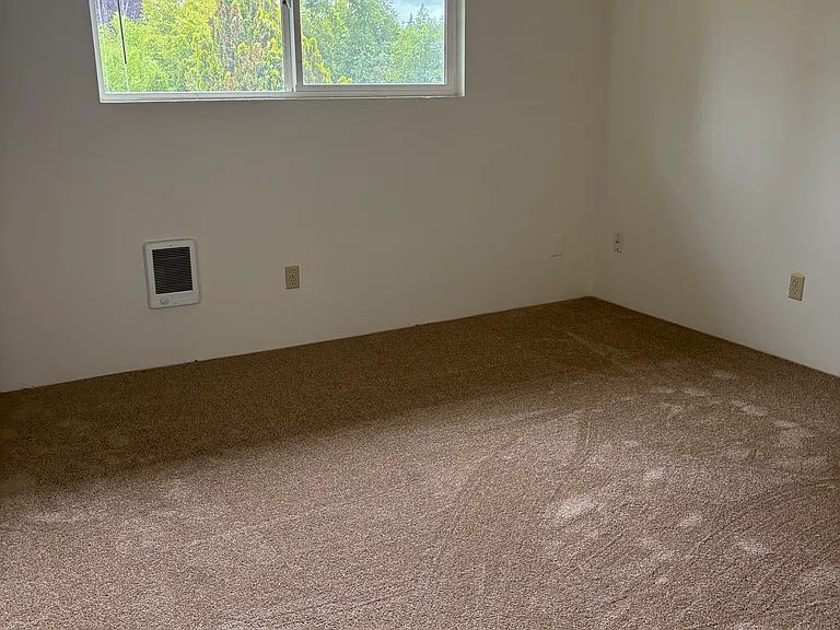 7540 SW 71st Ave — Photo 4
