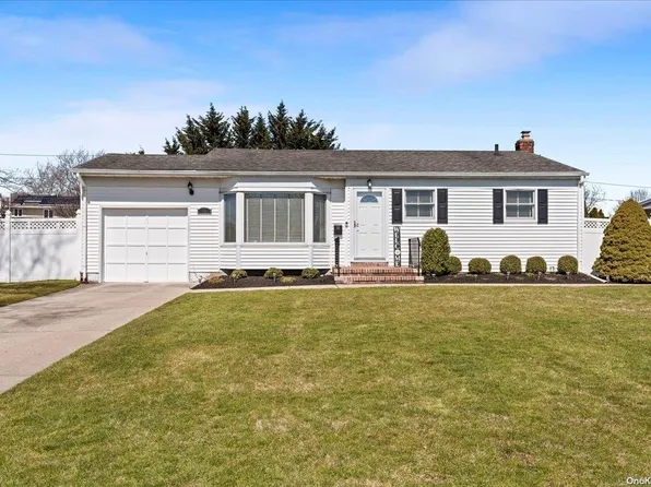 56 Montrose Drive, Commack, NY 11725