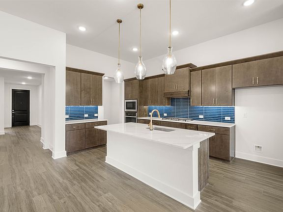 7th image of this home