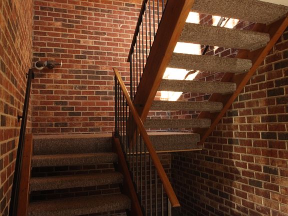 4th image of 8202 Millstone Dr APT 2A