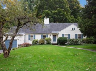19 Priscilla Rd, Wellesley, MA 02481