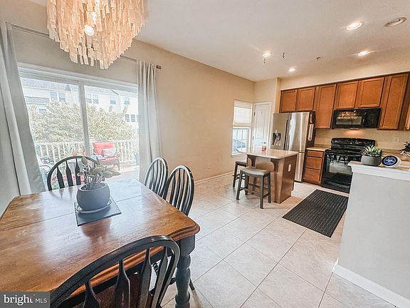 4th image of 224 Bardel Dr