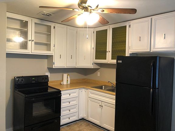 2nd image of 3600 Winchester Dr