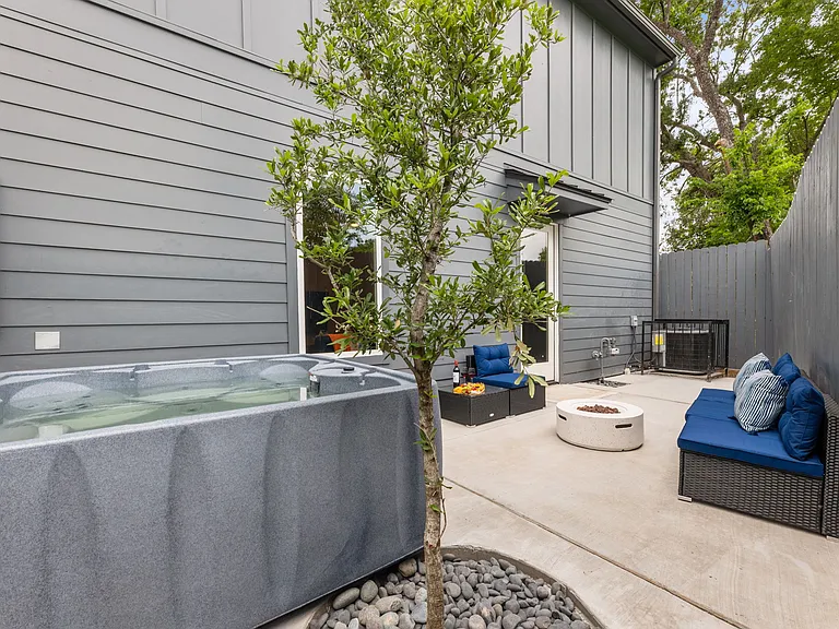 515 Altic St — Photo 24