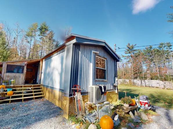 2297 Canaan Road, Hartland, ME 04943
