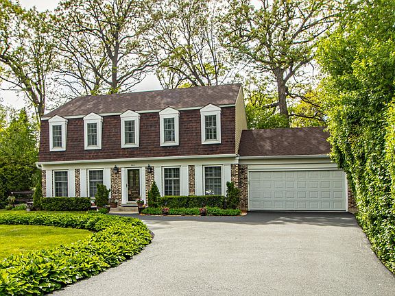 3rd image of 300 Bayonne Ave