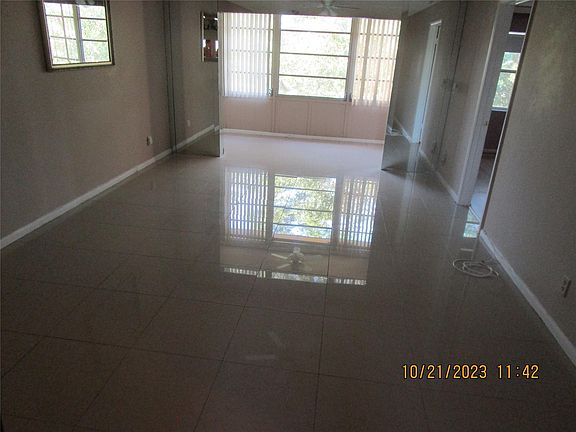 4th image of 9370 Sunrise Lakes Boulevard #310