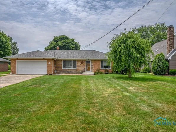 126 Martin Ave, Pemberville, OH 43450