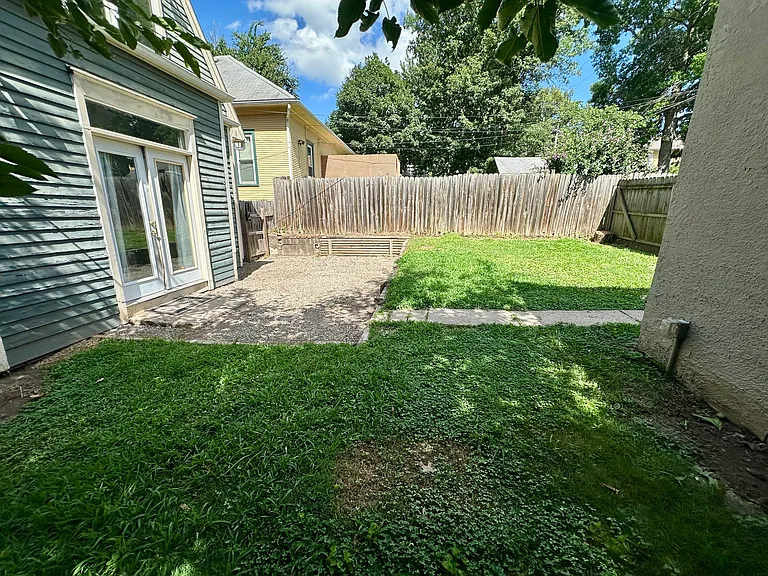 2628 State St — Photo 23