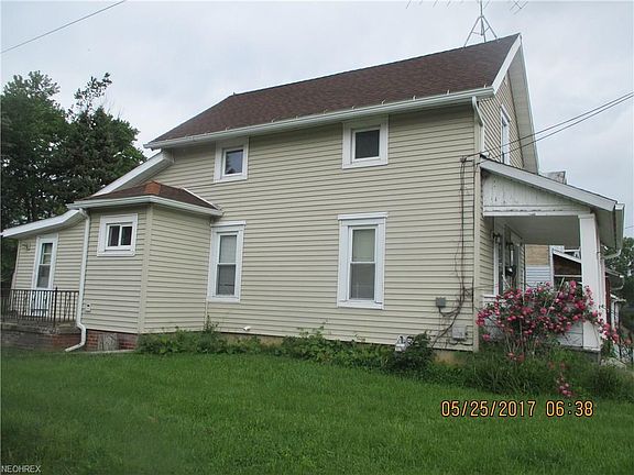 4th image of 1202 Elm St