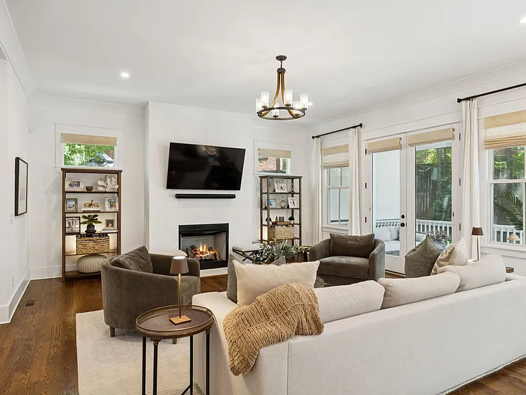 2203 Hobbs Rd — Photo 19