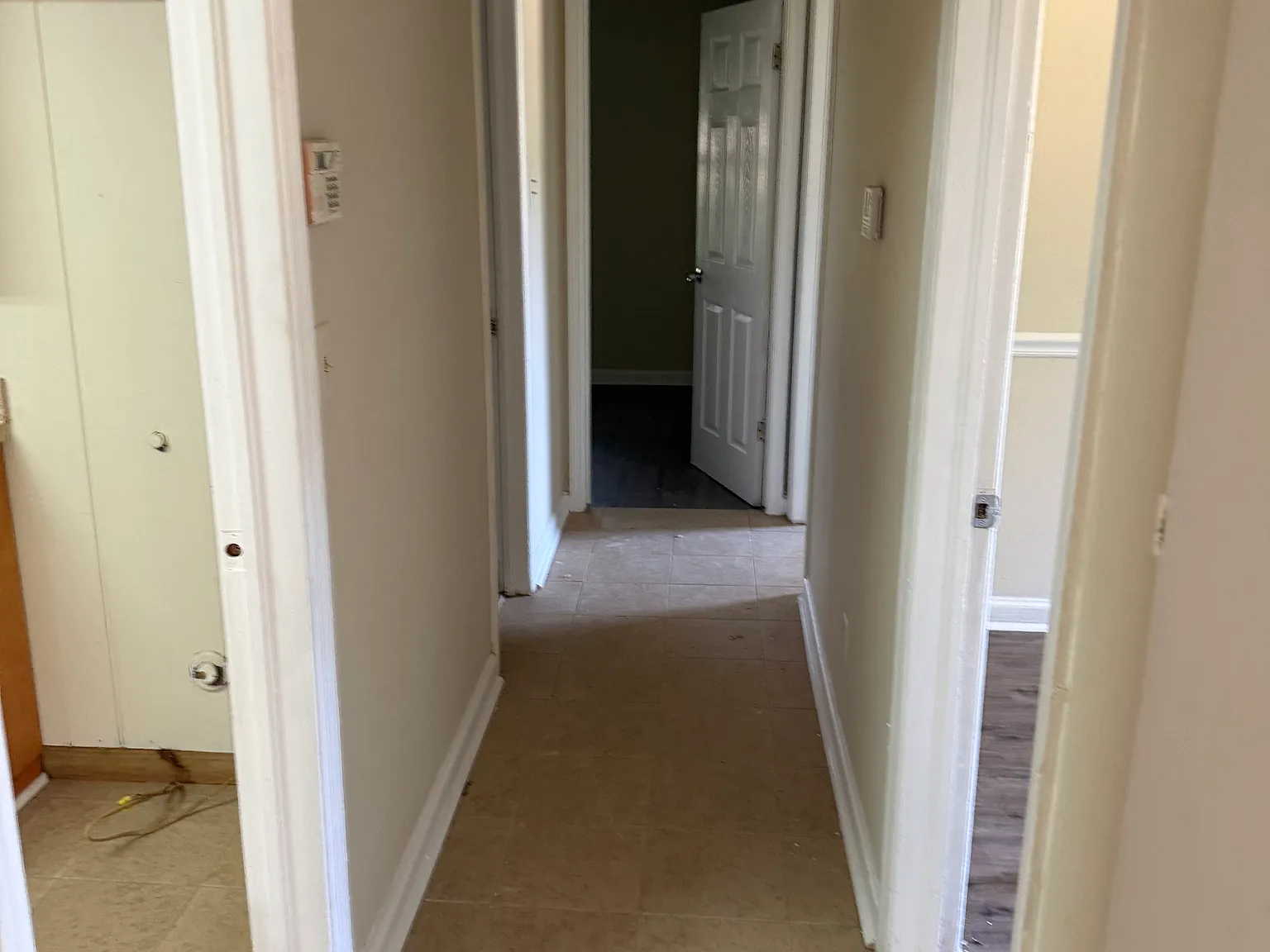 4 bed, 1600 sqft, $1,300 — Photo 2