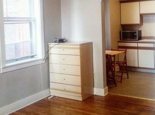 1129 Iowa St APT 1, Dubuque, IA 52001