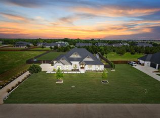 3070 Stonebriar Dr, Waxahachie, TX 75165