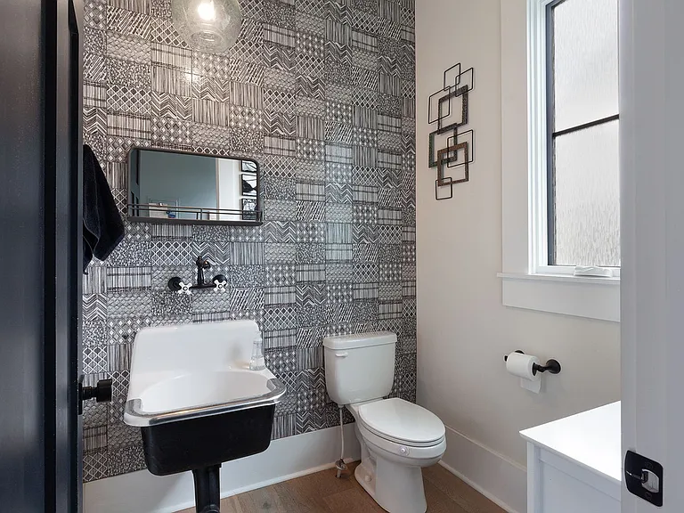 702 Grant Ter SE — Photo 20