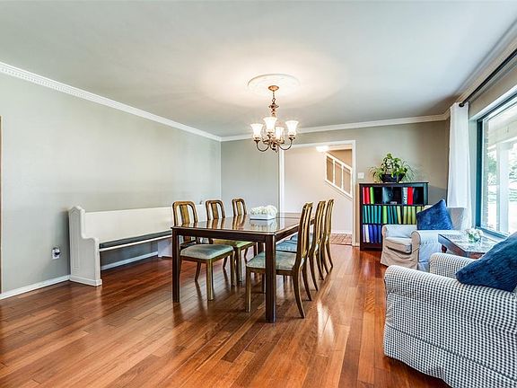 5th image of 9961 Greenfield Dr