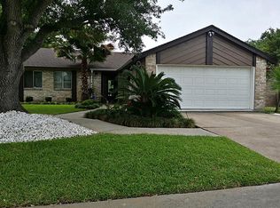 10911 Fallbrook Dr, Houston, TX 77064
