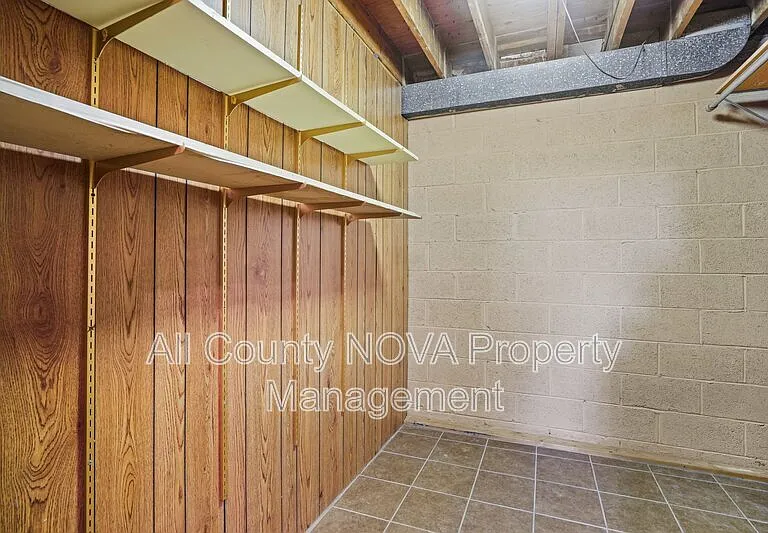 6428 Earlham Dr — Photo 50