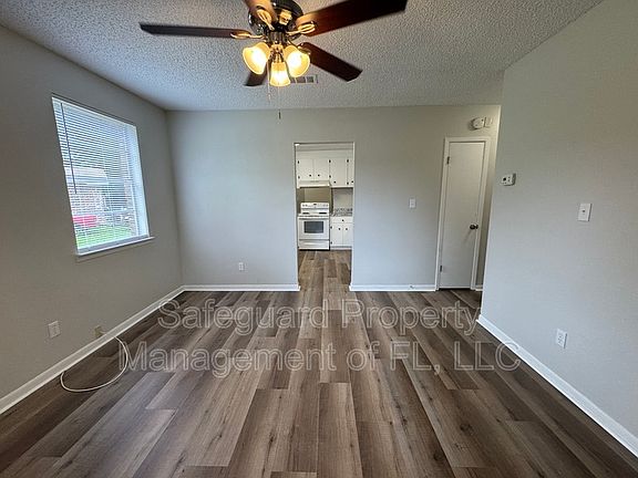 5th image of 1116 Winton Ave #A
