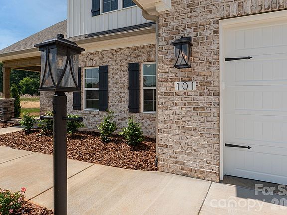 2nd image of 101 Sandpiper Dr #19
