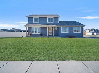 606 9th St SE, Bondurant, IA 50035