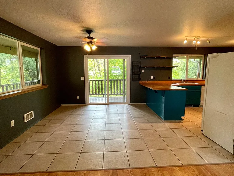 17535 Clear Lake Blvd SE — Photo 20