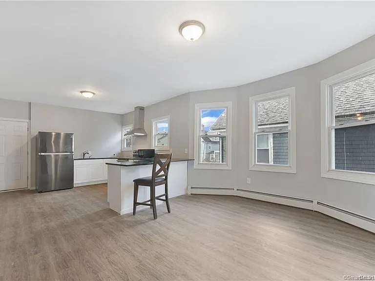 214 Westland St — Photo 4