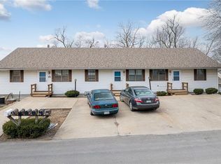 604 N 13th Ter, Savannah, MO 64485
