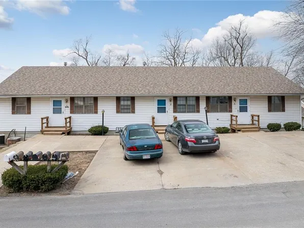 604 N 13th Ter, Savannah, MO 64485