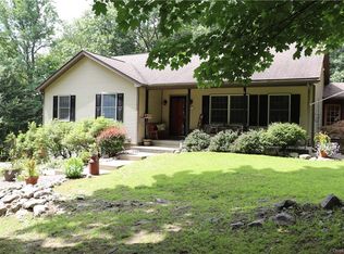 23 Jones Rd, Pine Bush, NY 12566