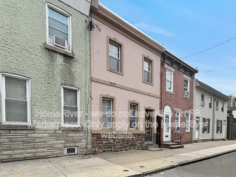 2917 Edgemont St — Photo 15