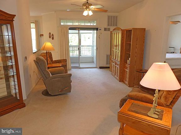 4th image of 1304 N Scottsdale Dr #195