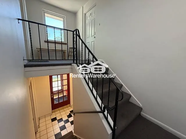 1535 Hudson St #3 — Photo 12