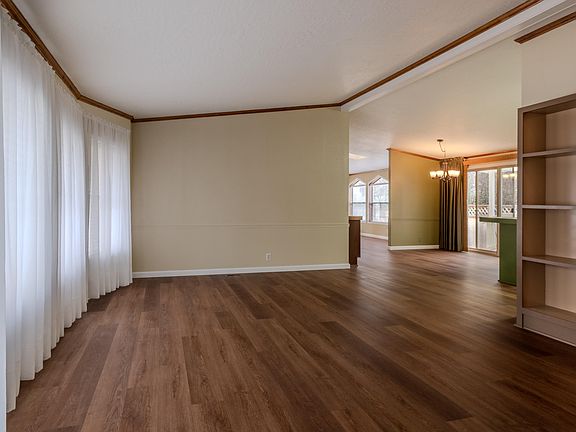 4th image of 215 Tolman Creek Rd Space 31