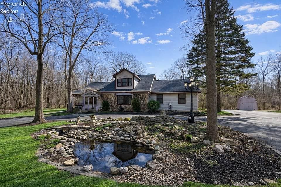 1st image of 3761 N Hampton Rd