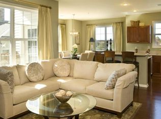 934 Tower Ridge Cir, Middletown, NY 10941