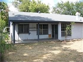 3rd image of 514 Sussex Dr