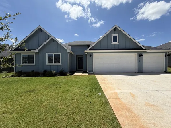 171 Teal St, Fredericksburg, TX 78624