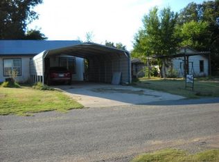 205 Pine Ave, Erick, OK 73645