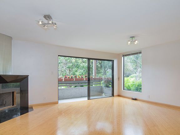 5th image of 12957 Bonaparte Ave APT 3
