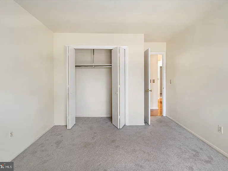 416 Five Farms Ln — Photo 16