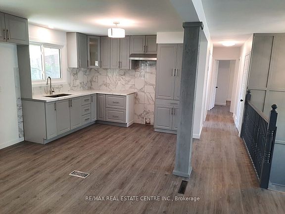 3rd image of 391 Tamarack Dr