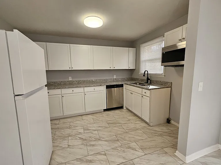 317 Melvin Jones Dr — Photo 11
