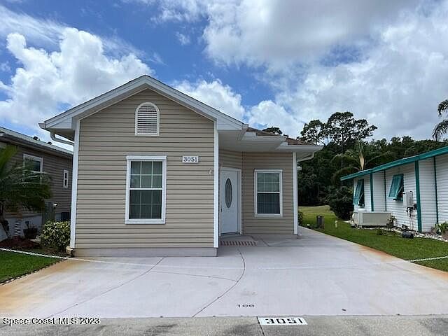 1st image of 3051 Frontier Dr #100