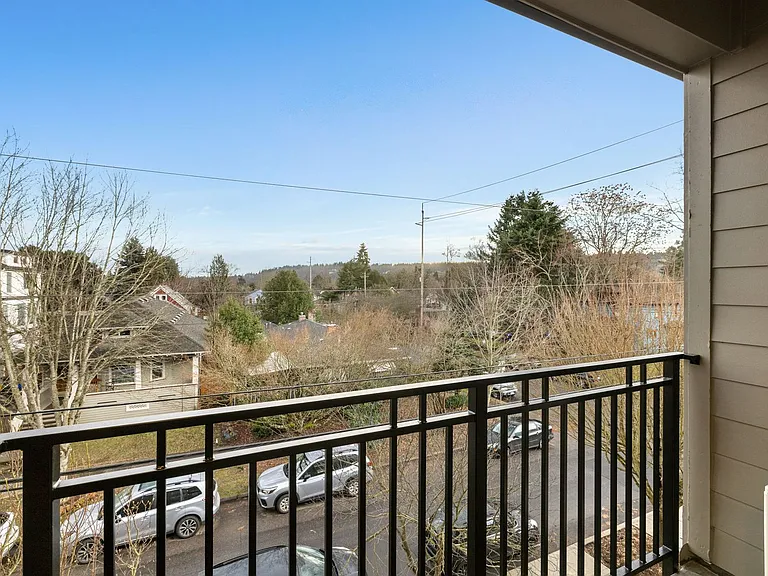 1111 SE Tenino St — Photo 15